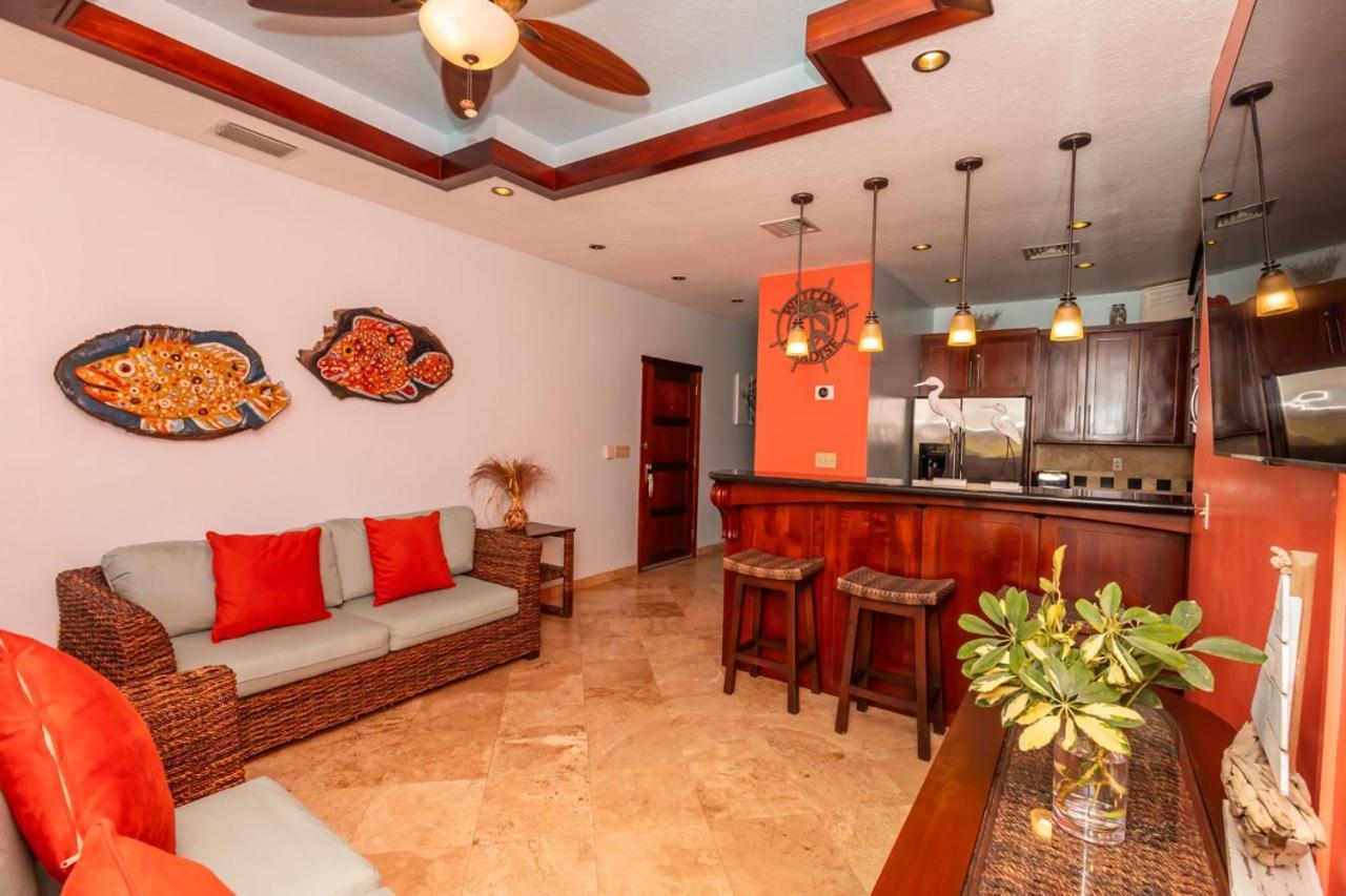 Infinity Bay Spa & Beach Resort West Bay Extérieur photo