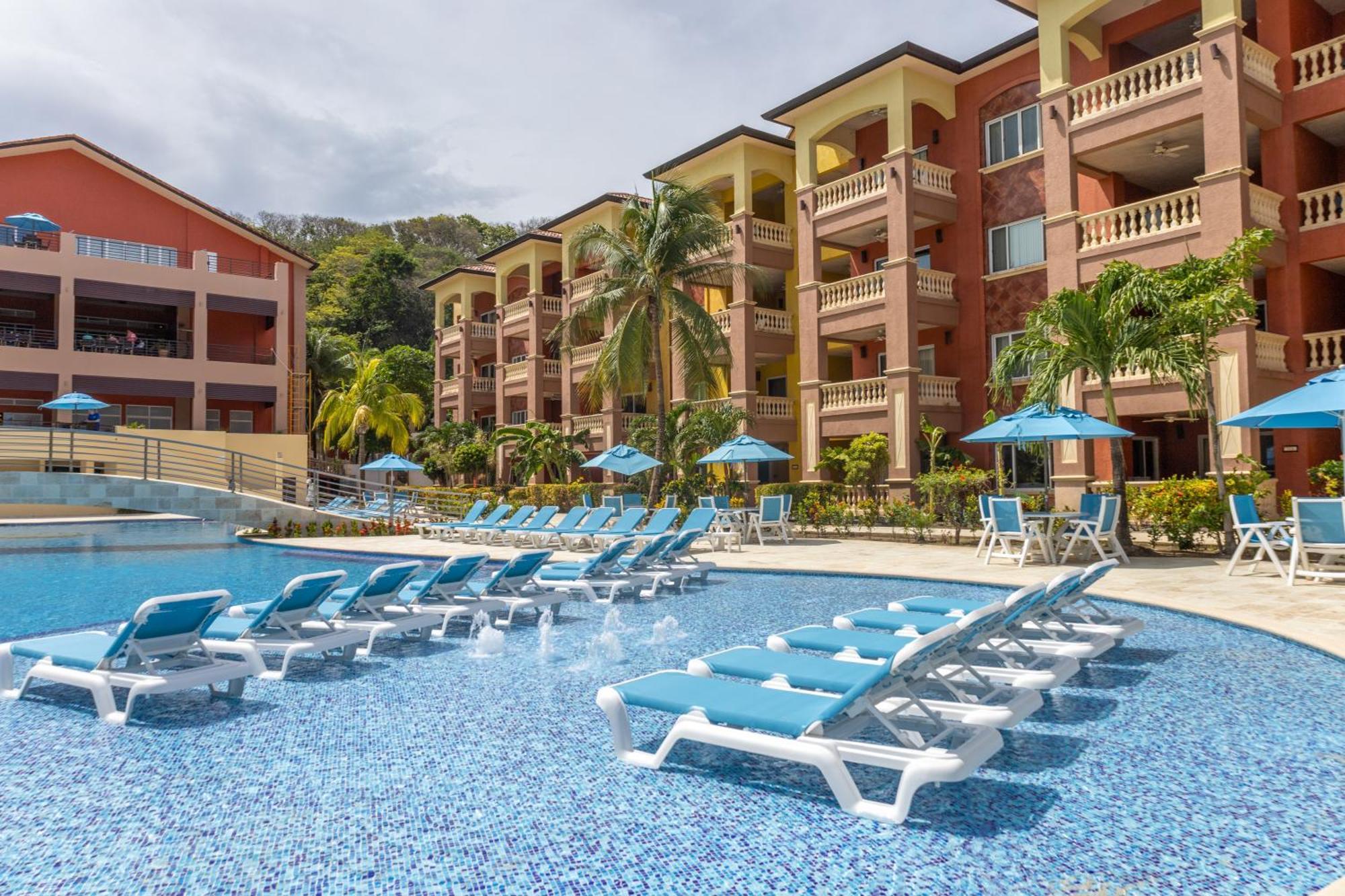 Infinity Bay Spa & Beach Resort West Bay Extérieur photo