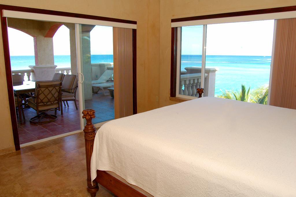 Infinity Bay Spa & Beach Resort West Bay Extérieur photo
